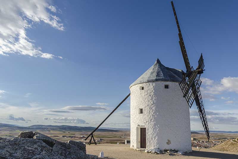 Toledo - Consuegra 25 - molinos de viento.jpg